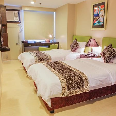 The Exchange Regency Residence Hotel Managed By Hii Pasig City Exterior foto