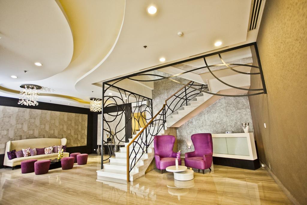 The Exchange Regency Residence Hotel Managed By Hii Pasig City Exterior foto